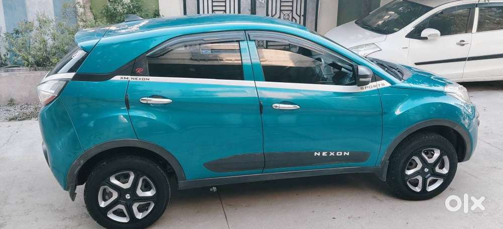Tata Nexon 1.2 Revotron Xm (s), 2018, Petrol