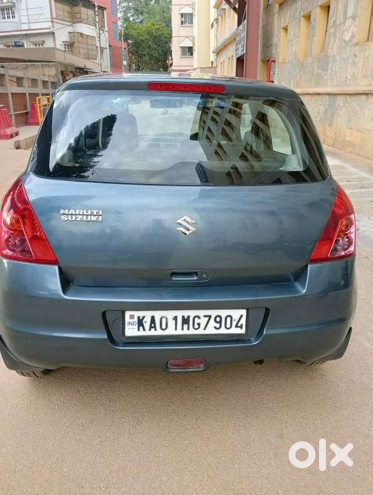 Maruti Suzuki Swift Vxi + Manual, 2011, Petrol