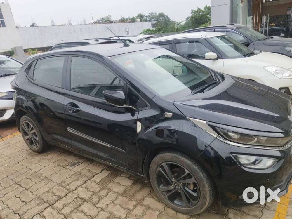 Tata Altroz Xz Plus (s), 2021, Petrol