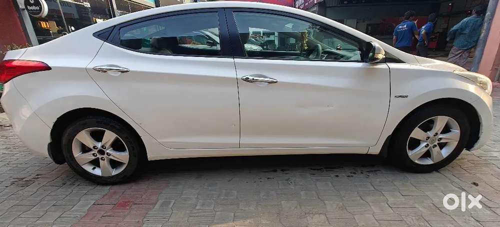 Hyundai Elantra 2013 Top End