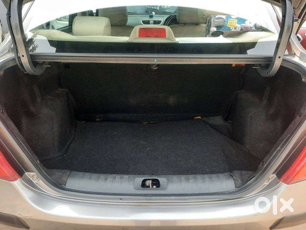Maruti Suzuki Dzire 1.2 Vxi, 2014, Petrol