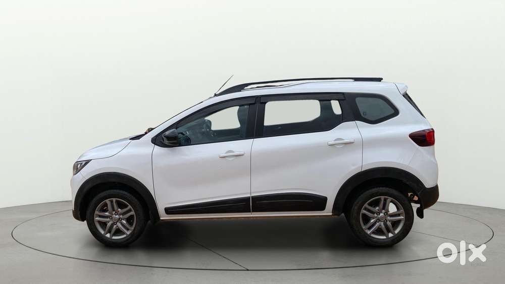 Renault Triber Rxz, 2021, Petrol