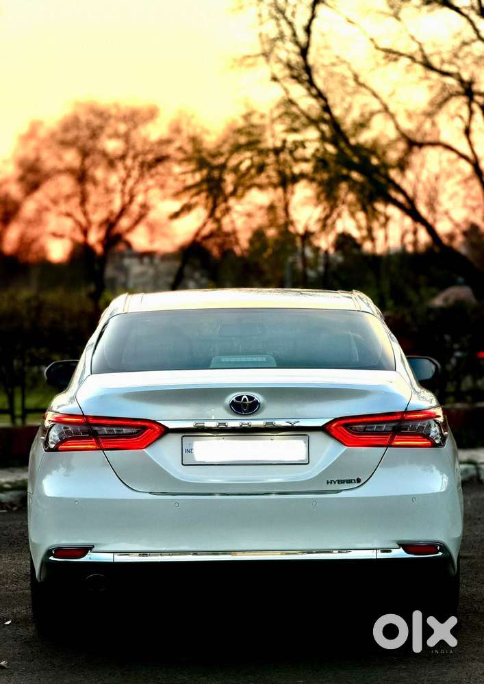 Toyota Camry Hybrid, 2022, Petrol