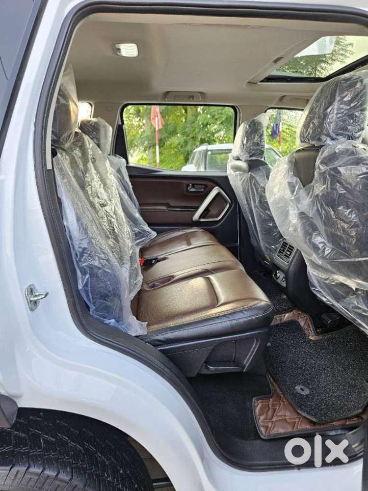 Mahindra Scorpio N Z8 Select Diesel At 2wd 7-seater, 2025, Diesel