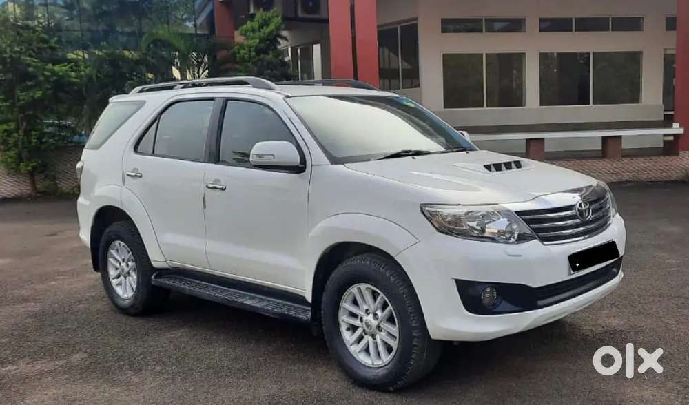 Toyota Fortuner 2012 Diesel 186000 Km Driven