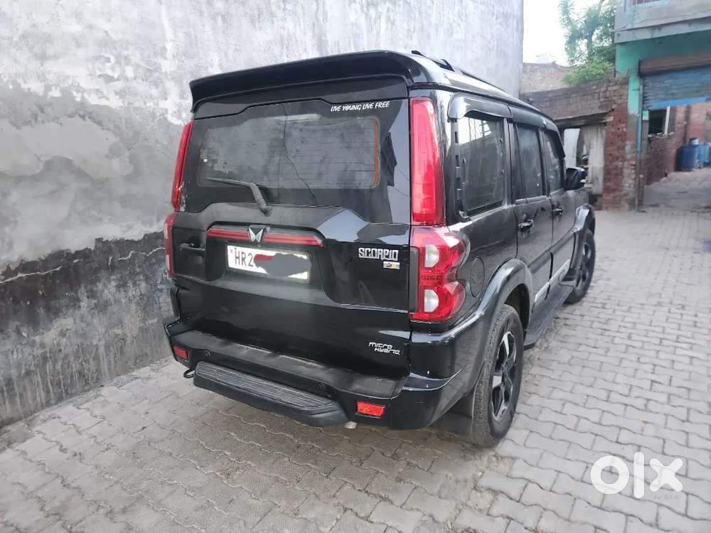 Mahindra Scorpio 2021 Diesel Manual