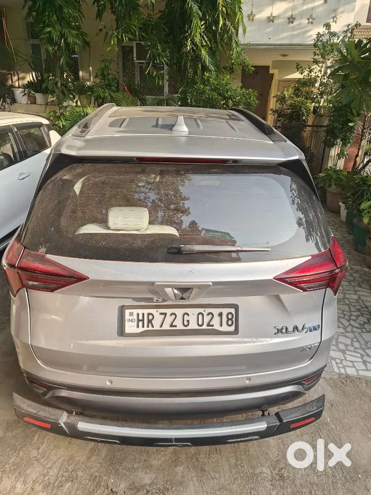 Mahindra Xuv700 Petrol At 7 Str 2022 .all Orignal Paint