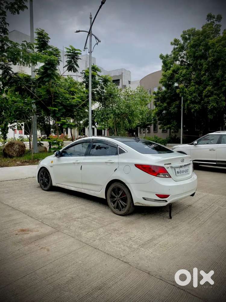 Topend Hyundai Verna 2012 Good Condition