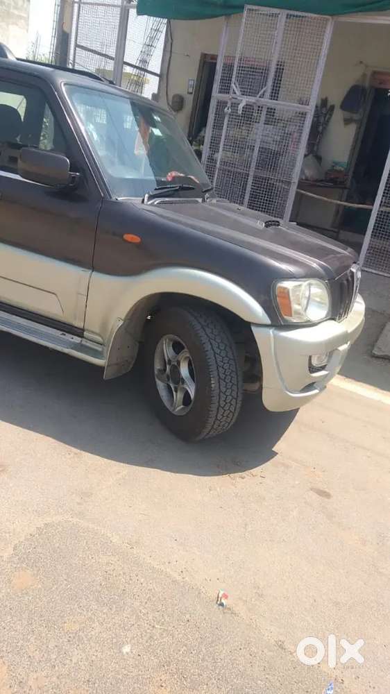 Mahindra Scorpio 2011 Diesel 200000 Km Driven