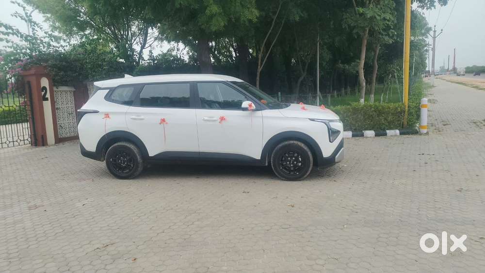 Kia Carens Clavis 2026petrol