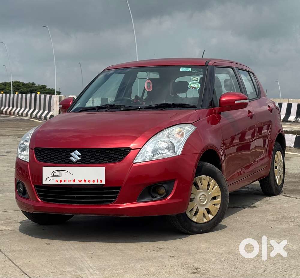 Maruti Suzuki Swift Vxi With Abs, 2013, Petrol