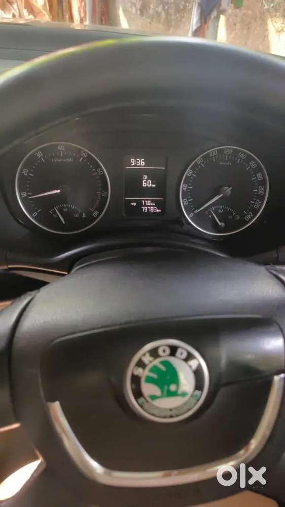 Black Skoda Laura 1.8tsi