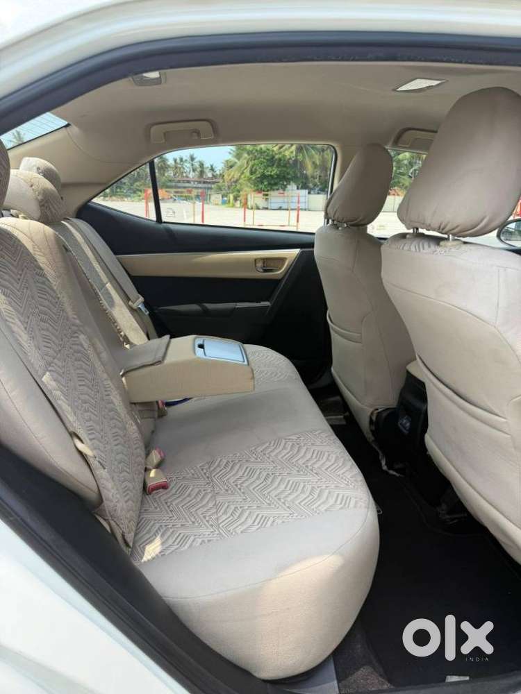 Toyota Corolla Altis 1.8 G Cvt, 2017, Petrol
