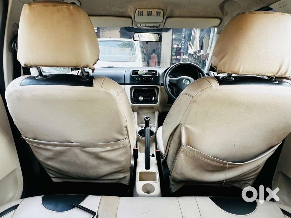 Skoda Fabia Petrol Manual 2012