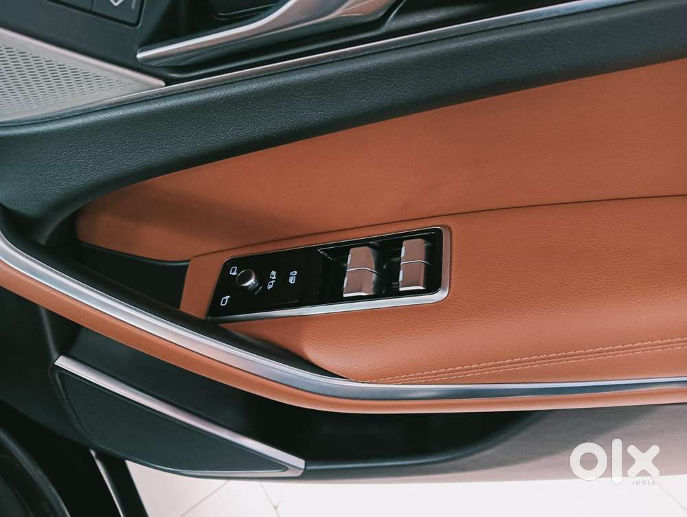 Jaguar F-pace 2.0 R Dynamic S, 2023, Petrol