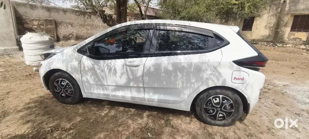 Tata Altroz 2020 Petrol Well Maintained
