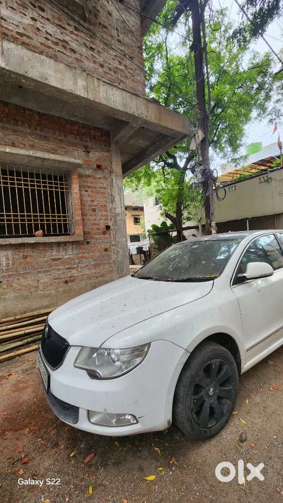 Skoda Superb 2011