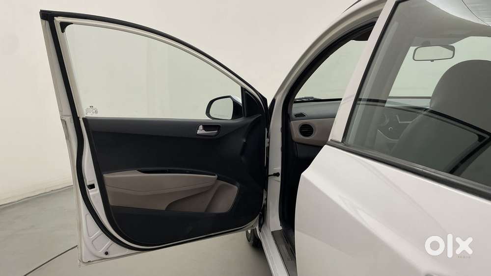 Hyundai Grand I10 1.2 Kappa Asta At Vtvt, 2015, Petrol