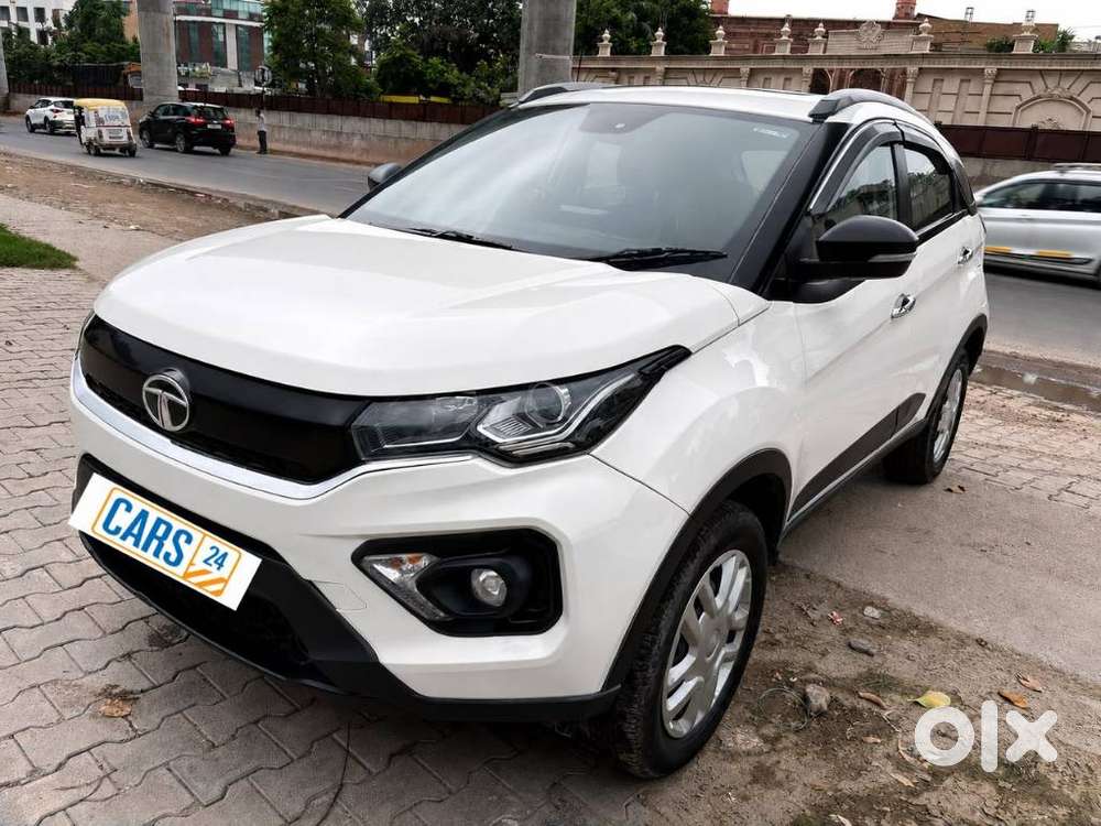 Tata Nexon 1.2 Revotron Xm (s), 2023, Petrol