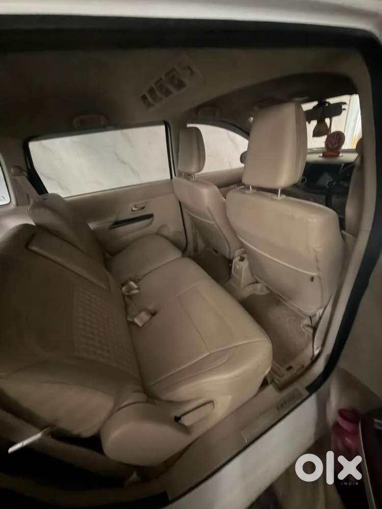 Maruti Suzuki Ertiga 2025 Cng & Hybrids 35000 Km Driven