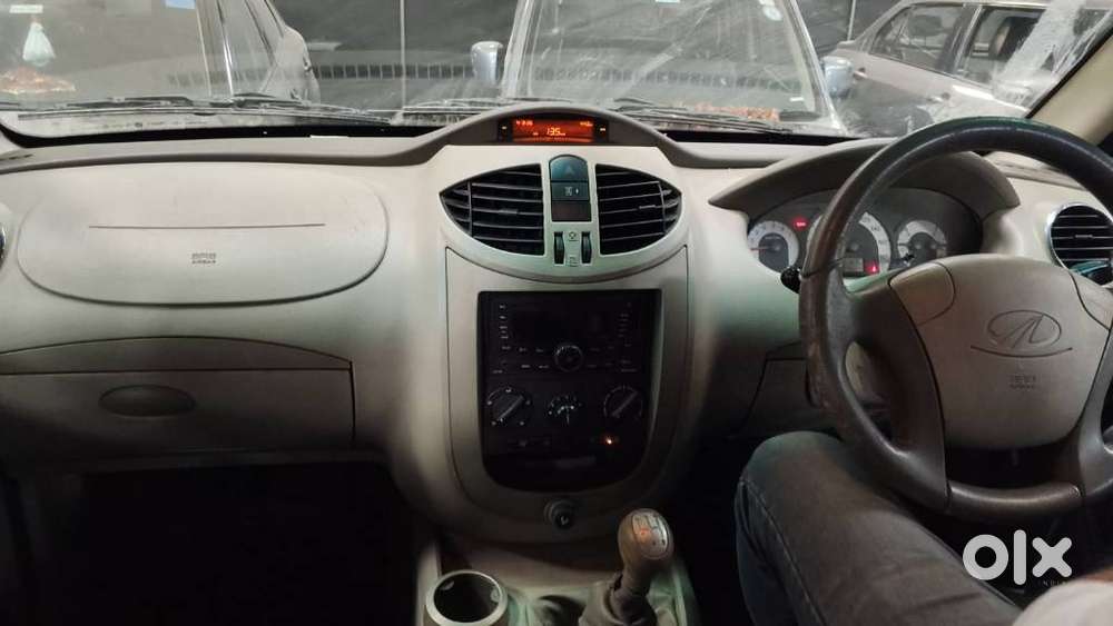 Mahindra Quanto C8, 2013, Diesel