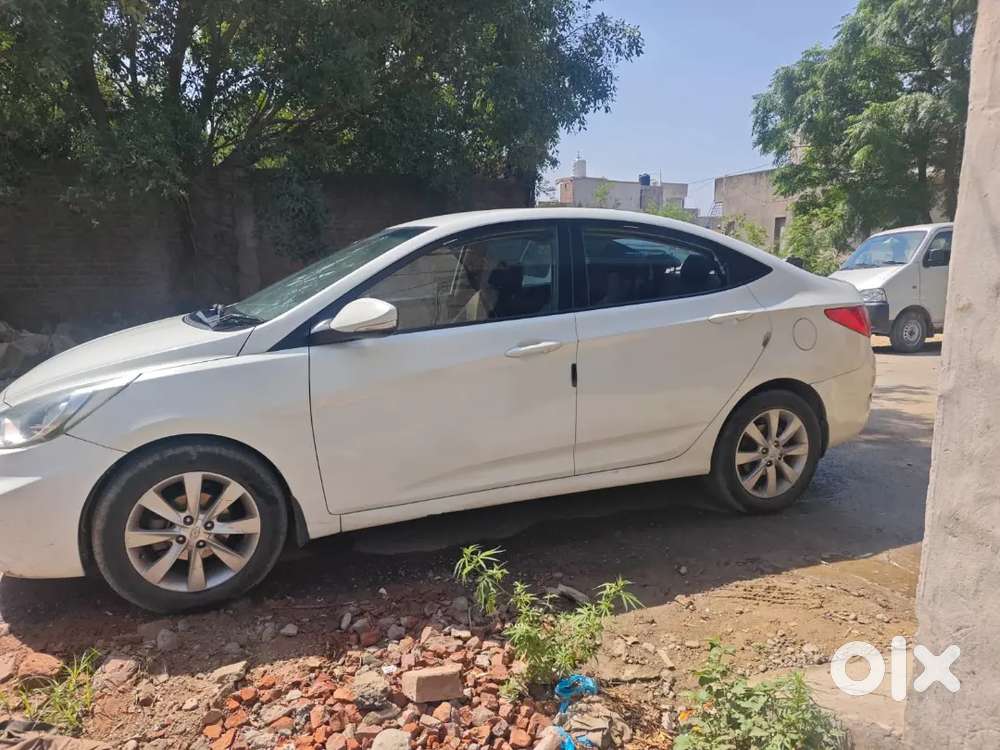 Hyundai Verna 2013