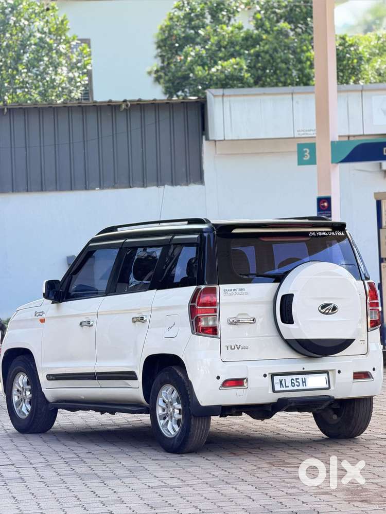 Mahindra Tuv 300 T8, 2016, Diesel