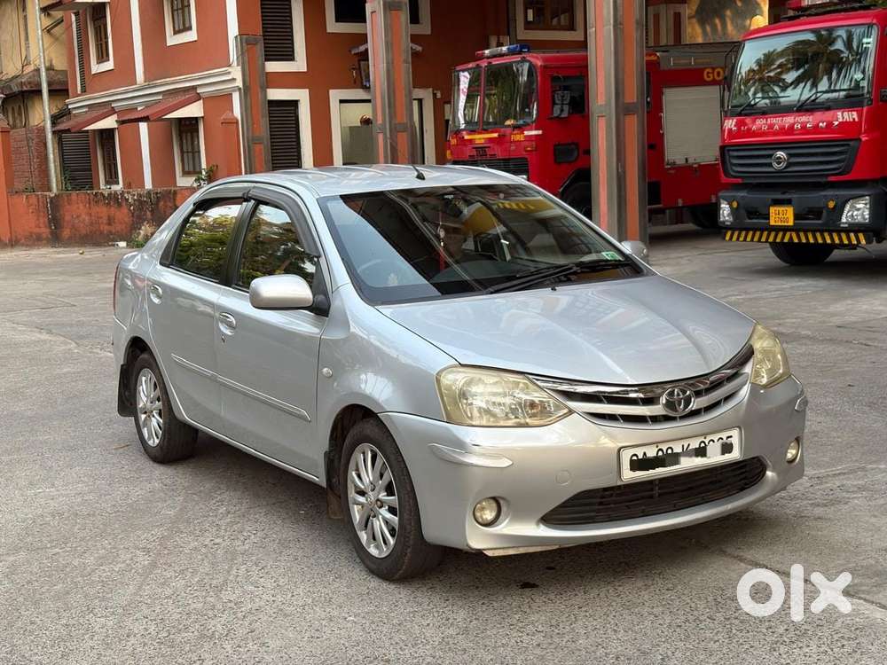 Toyota Etios V, 2012, Petrol