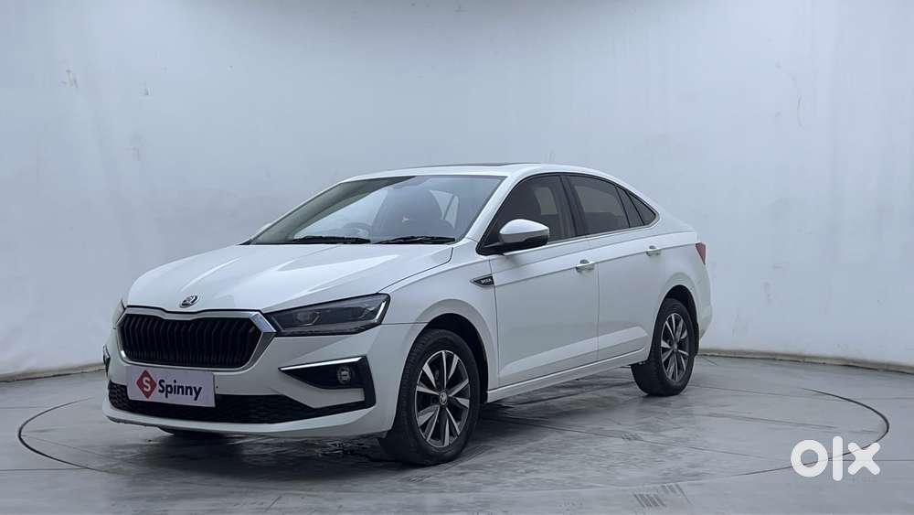 Skoda Slavia Style 1.0l Tsi Mt, 2022, Petrol