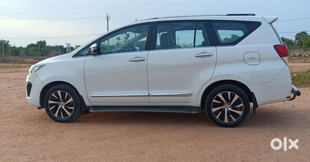 Toyota Innova Crysta Zx 2.4 Diesel 7 Seater, 2022, Diesel