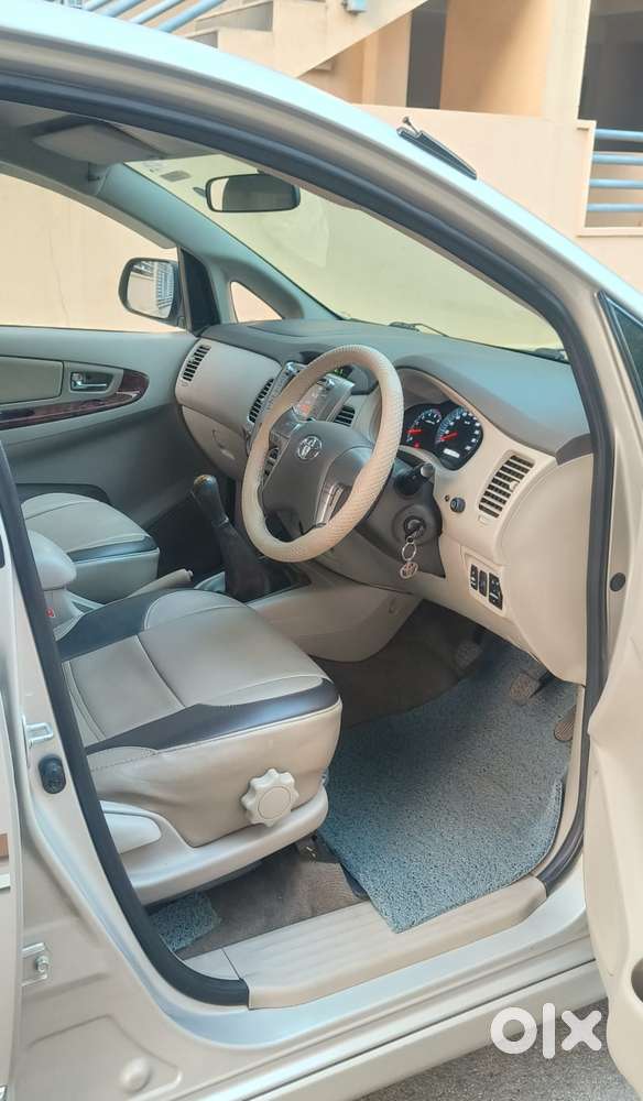 Toyota Innova 2.5 Vx 8 Str, 2013, Diesel