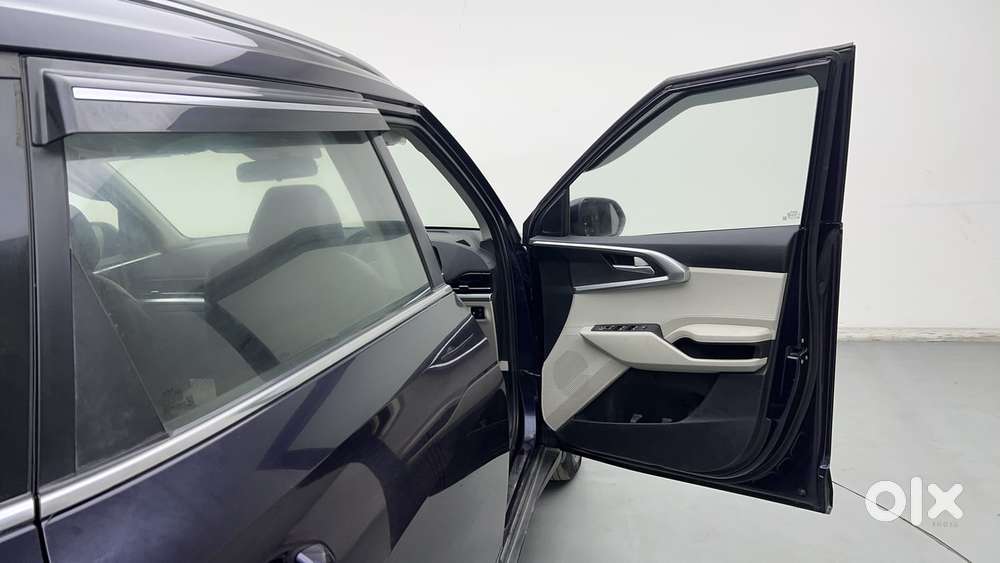 Kia Carens 1.4 Prestige 7 Str, 2022, Petrol