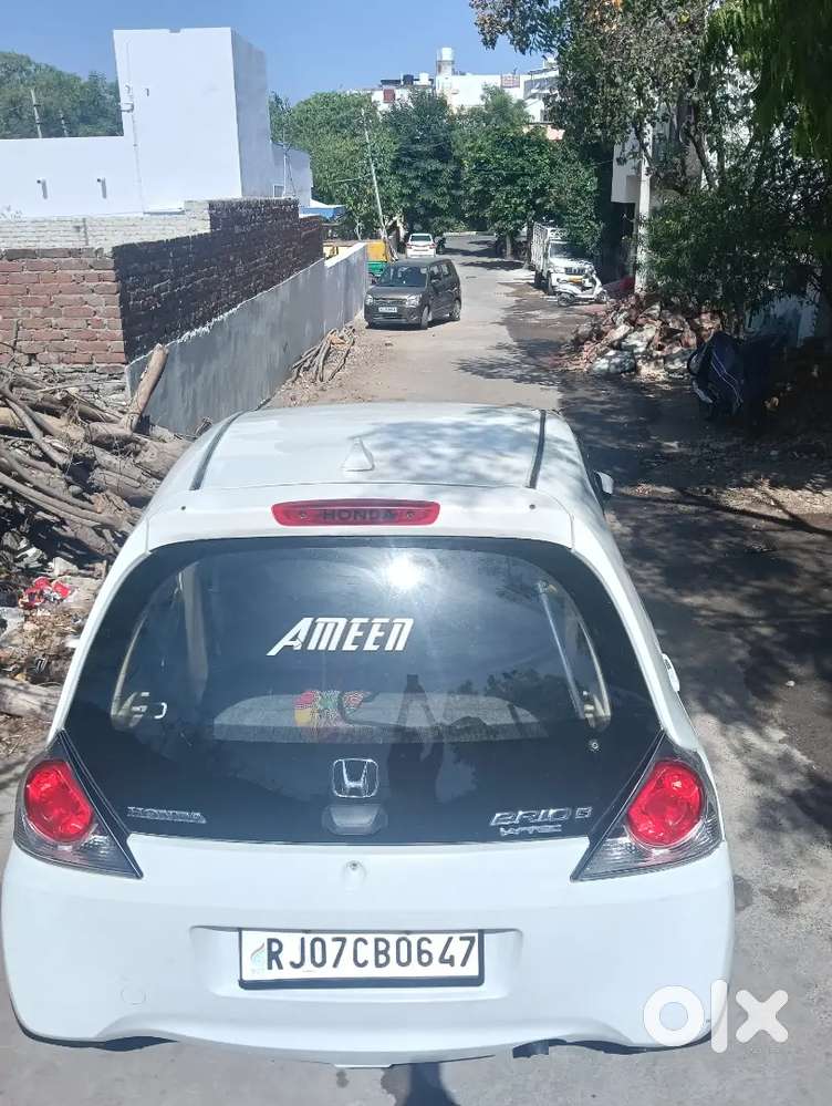 Honda Brio Welcondition Charon Power Window Power Steering Chilled