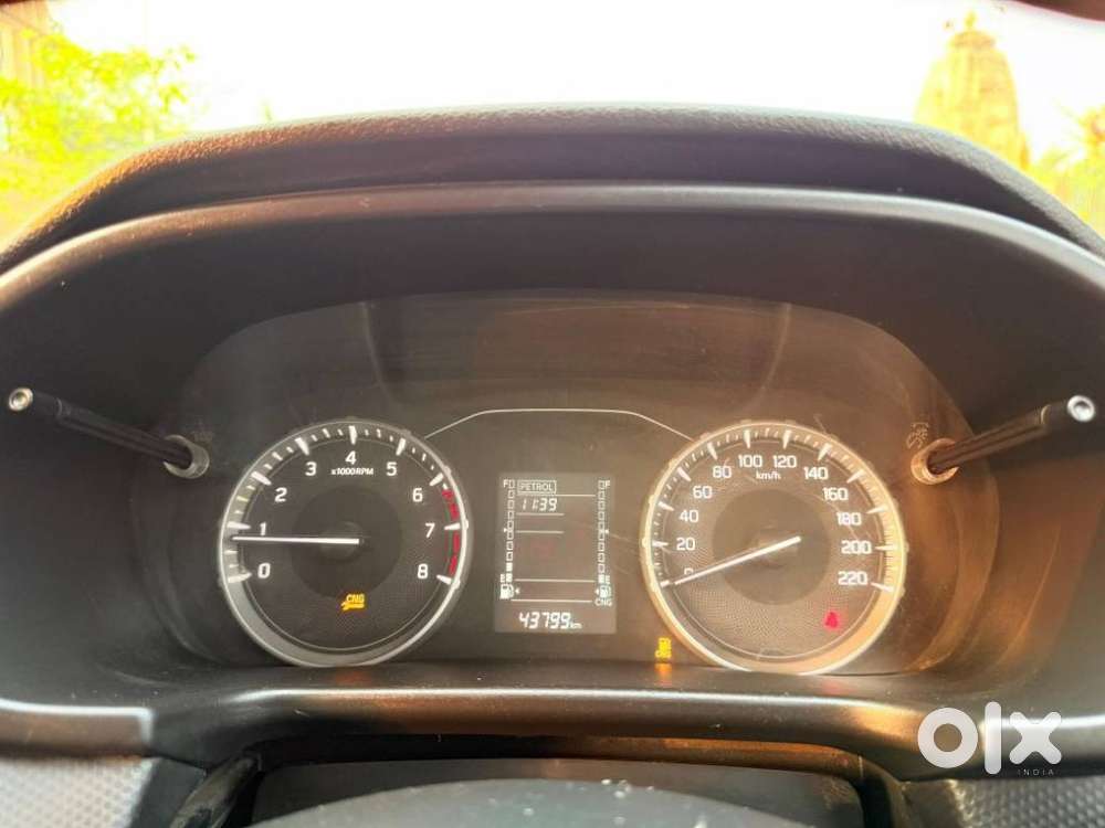 Maruti Suzuki Brezza 1.5 Vxi Cng, 2023, Cng & Hybrids