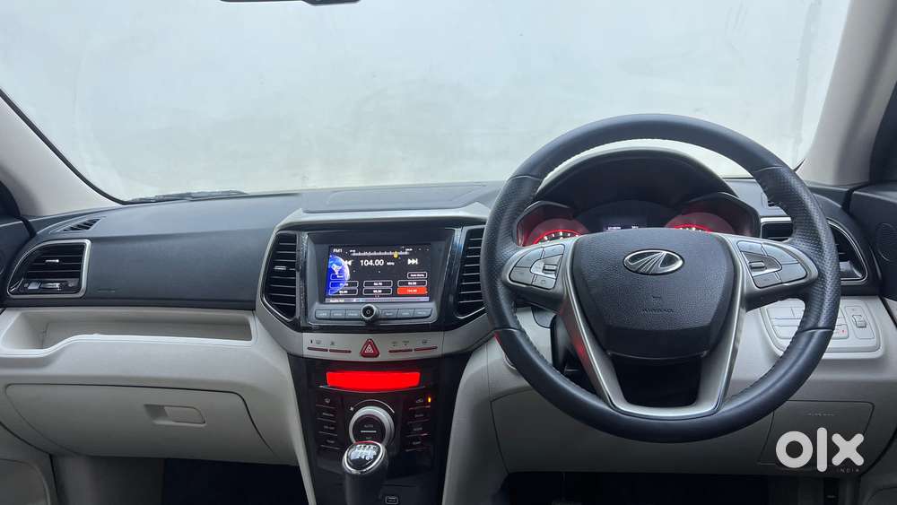 Mahindra Xuv300 W8 Option Dual Tone, 2021, Petrol