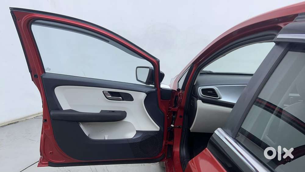 Tata Altroz Xz, 2021, Petrol