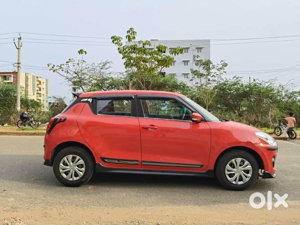 Maruti Suzuki Swift 1.2 Vxi (o), 2023, Petrol