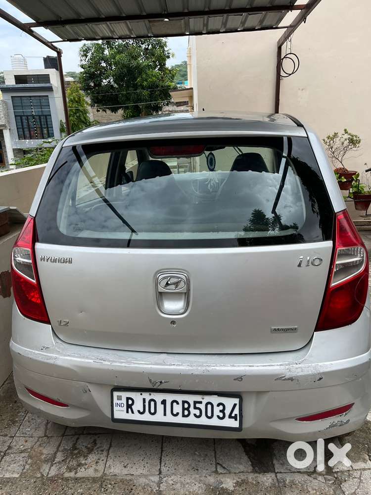Hyundai Petrol 2011 Car