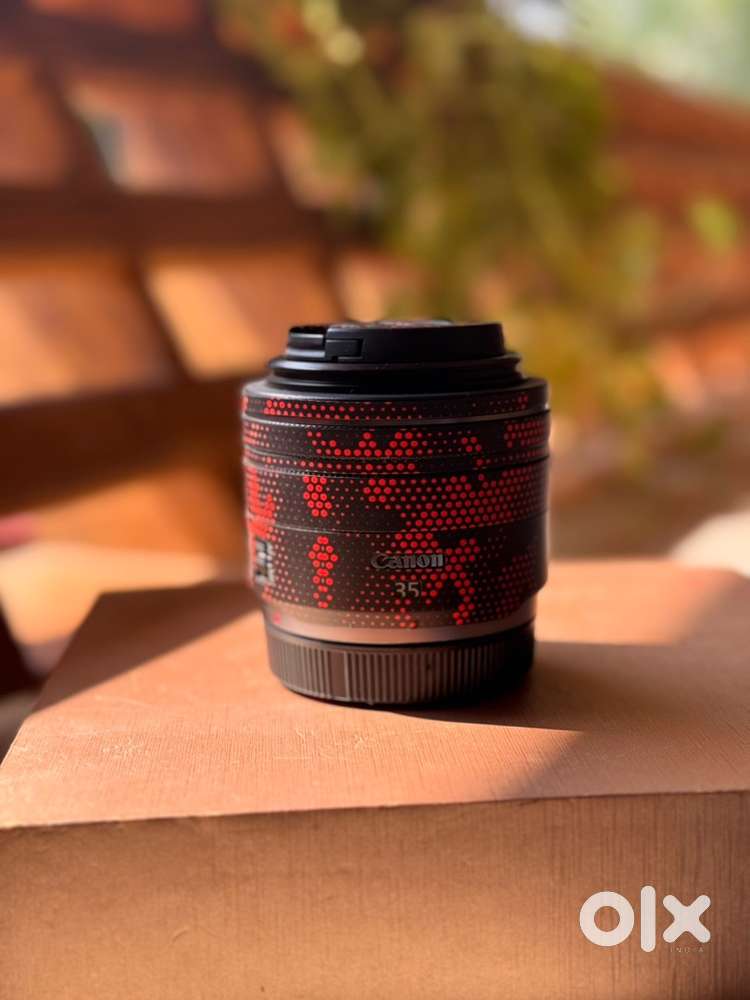 CANON RF 35 F/1.8