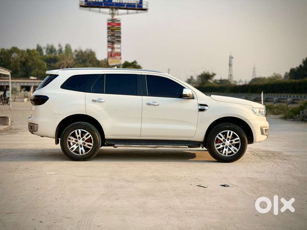 Ford Endeavour 2.2 Titanium At 4x2, 2018, Diesel