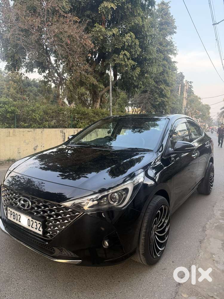 Hyundai Verna 1.5 Sx Vtvt Ivt, 2023, Petrol