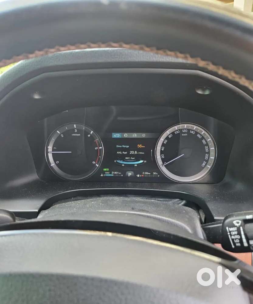 Mahindra Alturas G4 2019 Diesel Well Maintained