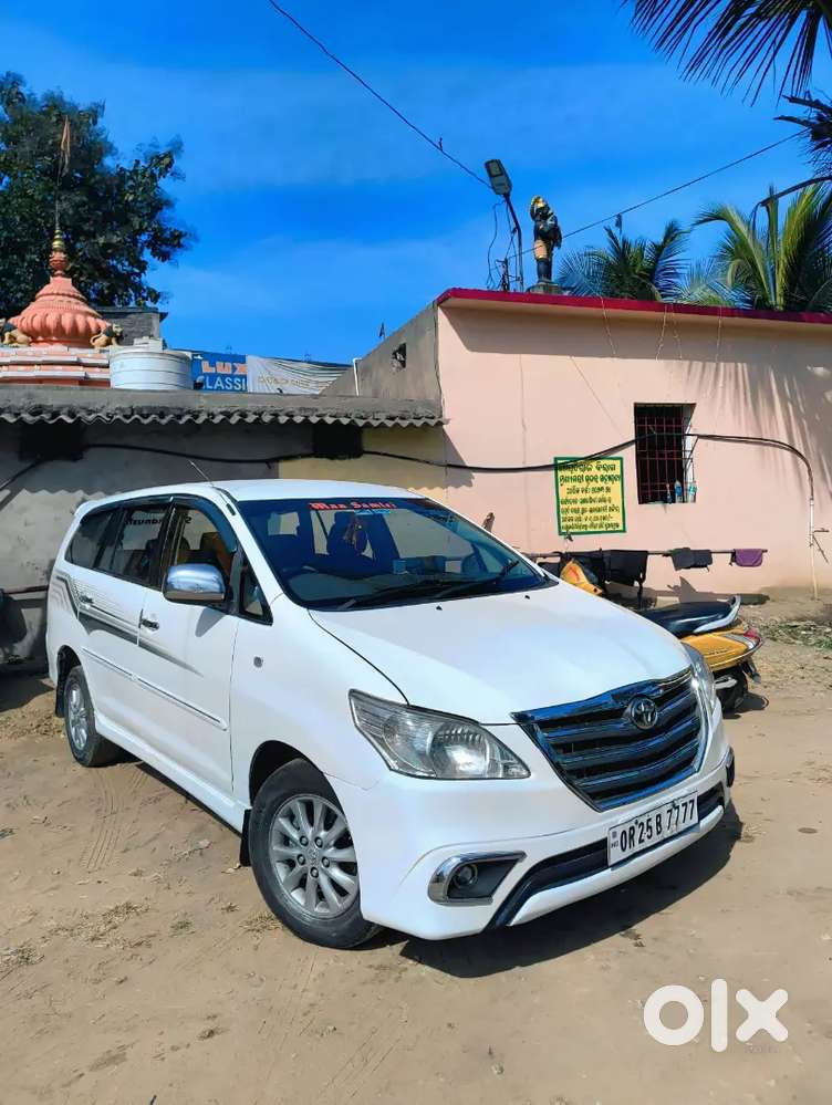 Toyota Innova 2011 Diesel 120000 Km Driven