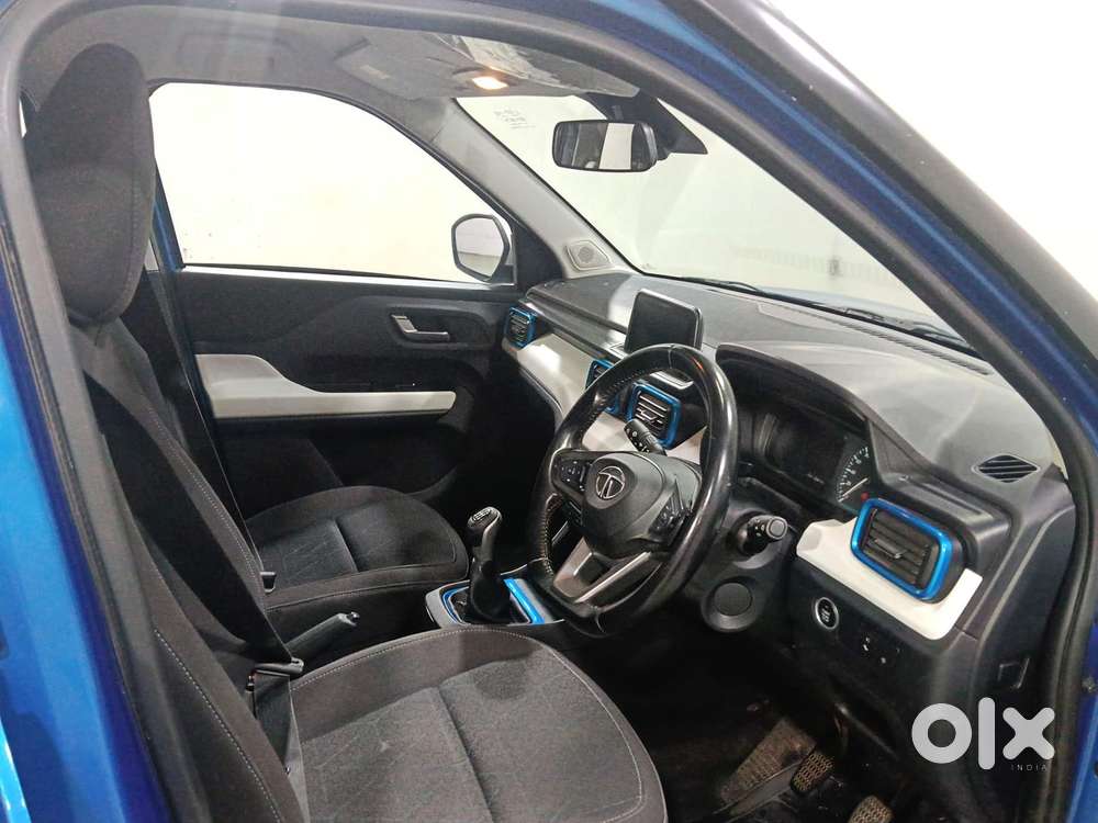 Tata Punch 1.2 Revotron Creative Dual Tone, 2021, Petrol
