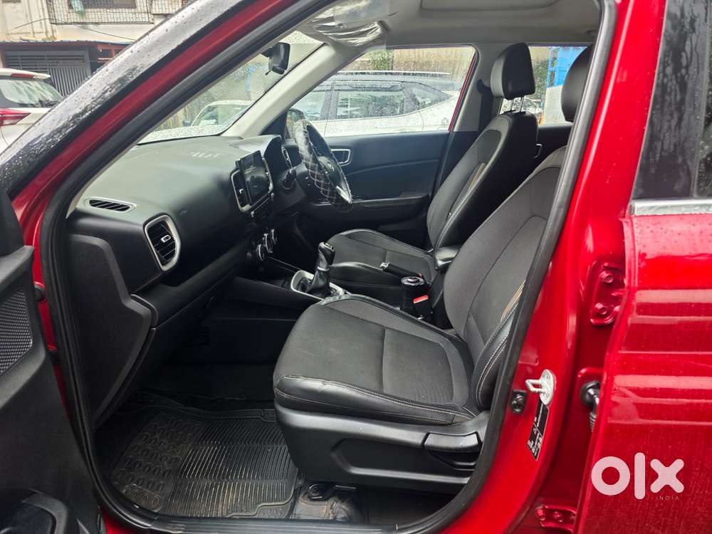 Hyundai Venue 1.0 Sx (o) Turbo Dual Tone, 2020, Petrol