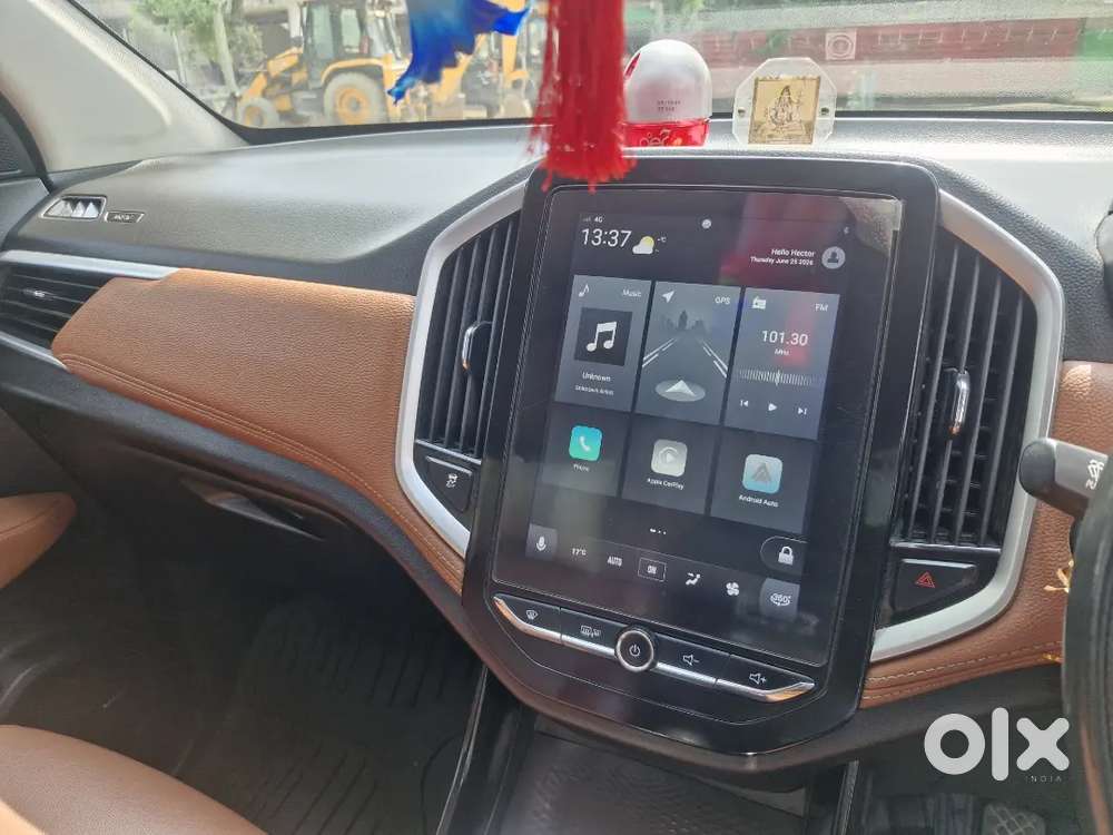 Mg Hector Plus 2022 Petrol 49000 Km Driven