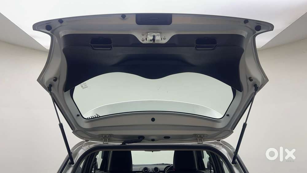 Maruti Suzuki Swift Vvt Vxi, 2022, Petrol