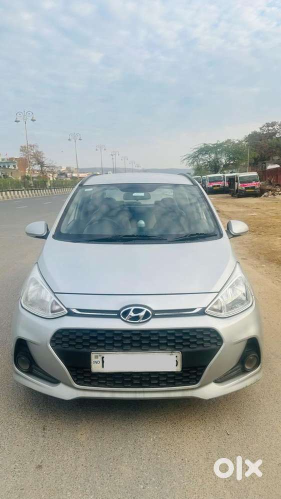 Hyundai Grand I10 Asta 2017 Petrol 40000 Km Driven