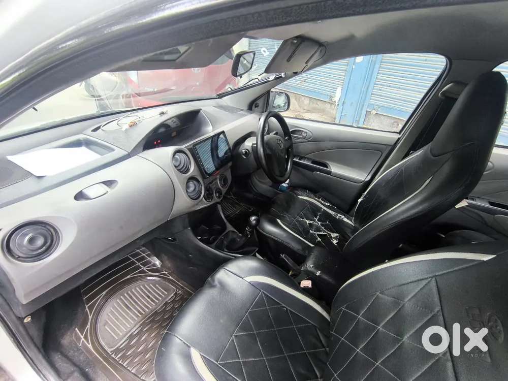 Toyota Etios Liva 2011 1.2 G