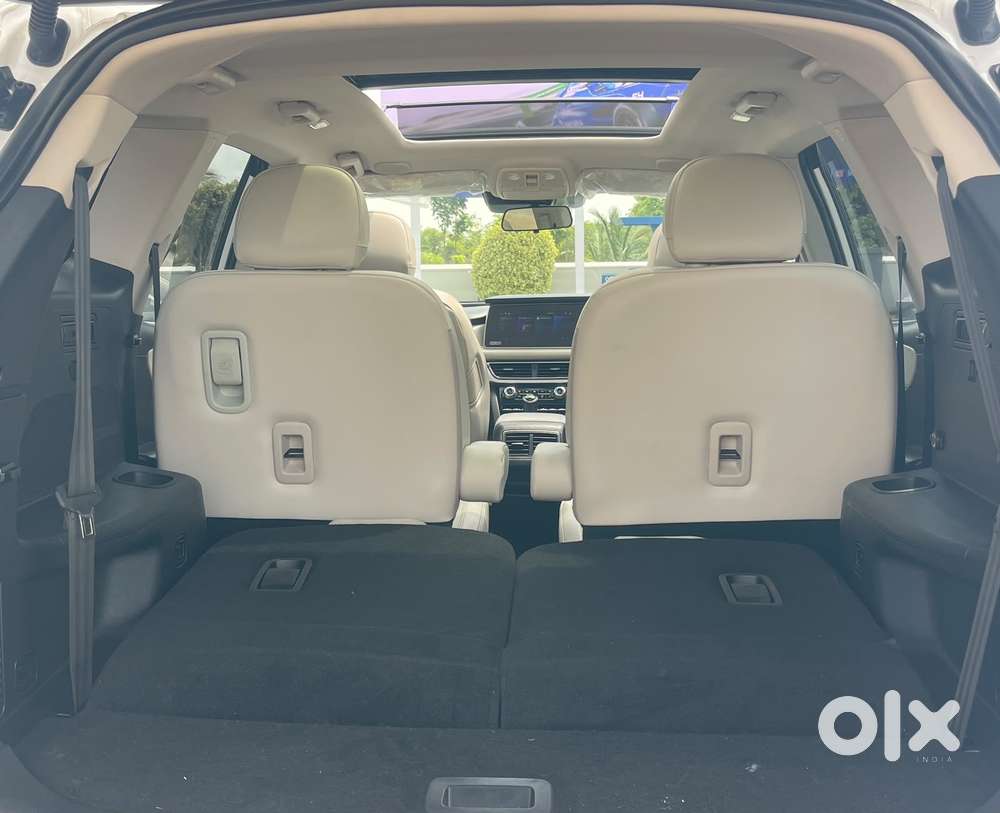 Mahindra Xuv700 2.2 Ax 7 Diesel At Luxury Pack Str, 2024, Diesel